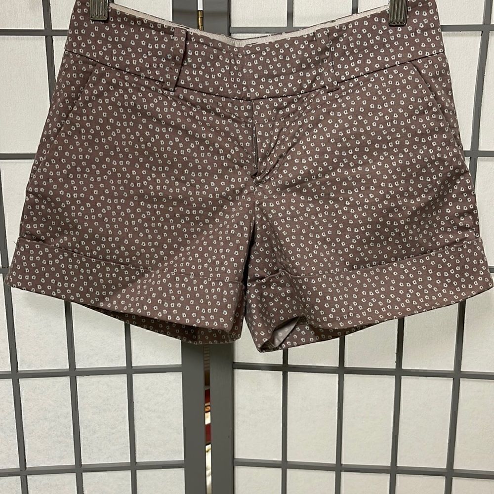 Club Monaco soft woven shorts. Size 0